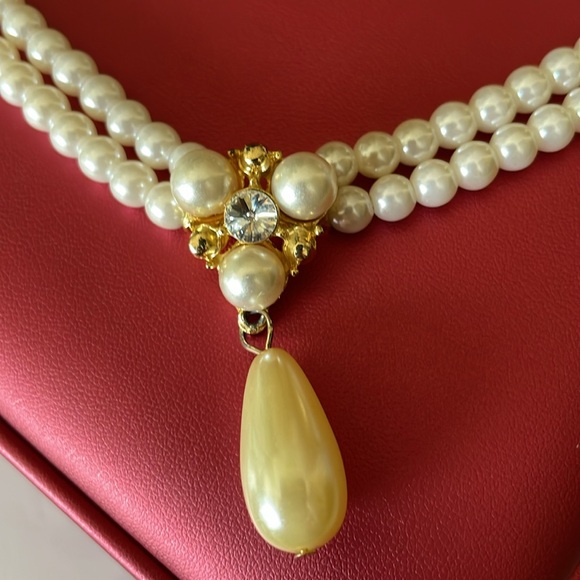 Beautiful TwoPearl Strands Choker. - Picture 6 of 11